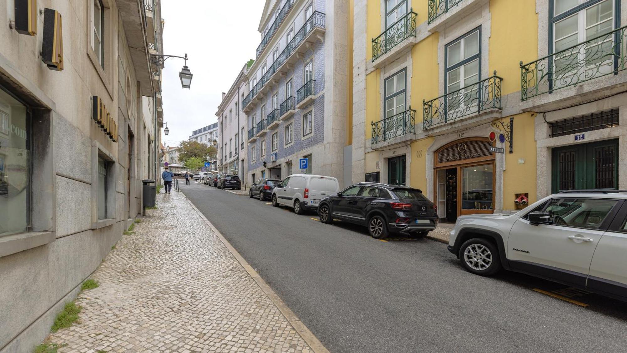 Lovelystay - Chiado 3bedroom Wonder Apartamento *